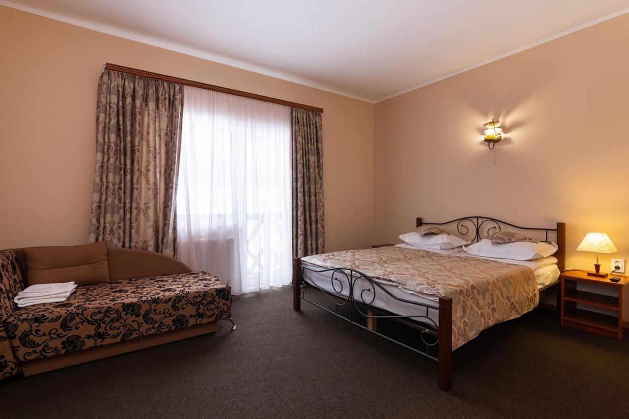 Panska Rovin Hotel Mohnate ภายนอก รูปภาพ